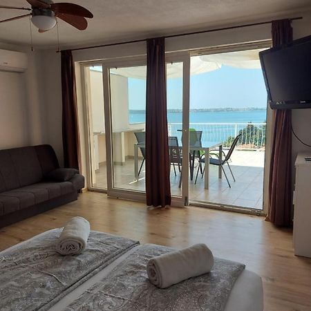 Apartment Sunny ปอร์โตรอซ ภายนอก รูปภาพ